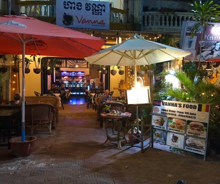 vanna restaurant bar 768x642