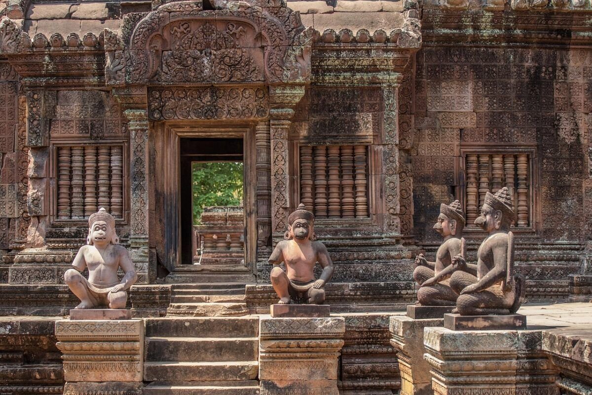 siem rap, cambodia, banteay srei, temple, temple complex, frescoes, statues, asia, angkor wat, stone carving, cambodia, cambodia, angkor wat, angkor wat, angkor wat, angkor wat, angkor wat-1371184.jpg